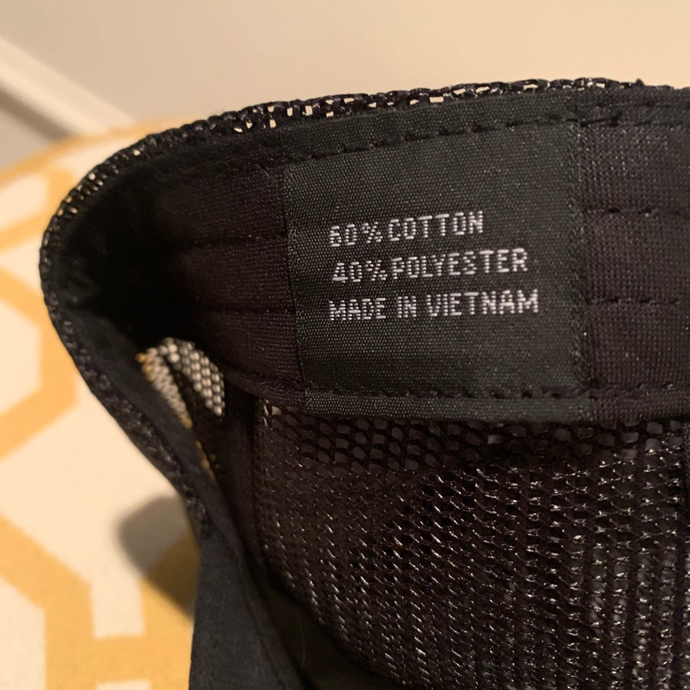 Travis Mathew Pineapples Print Snapback Trucker M… - image 4